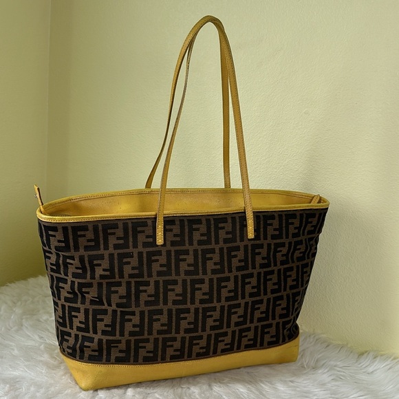 💯Authentic Fendi Roll tote Zucca Canvas Handbag🍀 - Picture 5 of 17